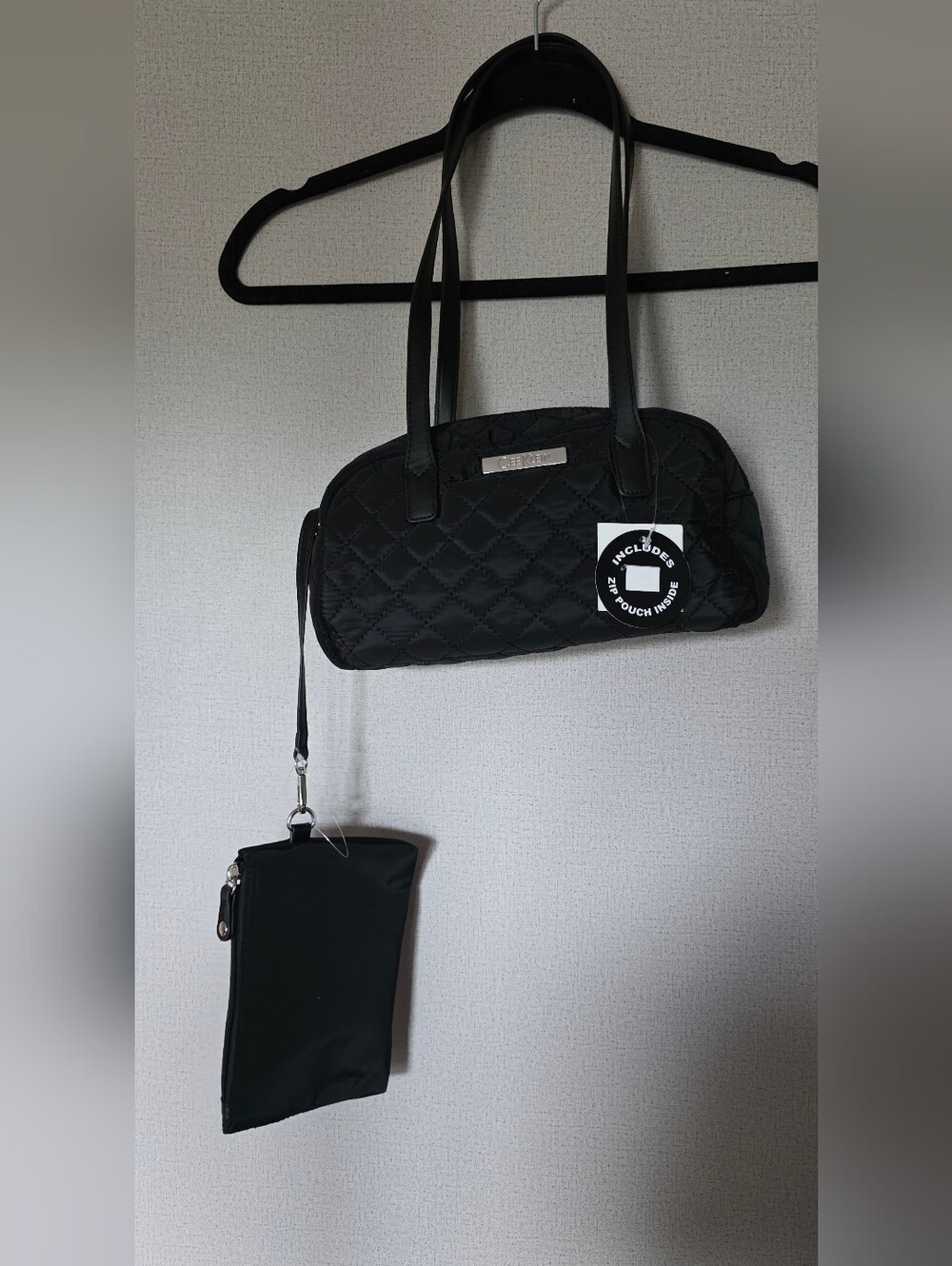 Cee Klein Quilted Black Toiletry Bag with Zip Pouch - Picture 2 of 5